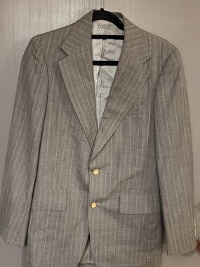Two pieces Men's Gray Pinstripe Blazer &Vest- Classic Tailored Sport Coat